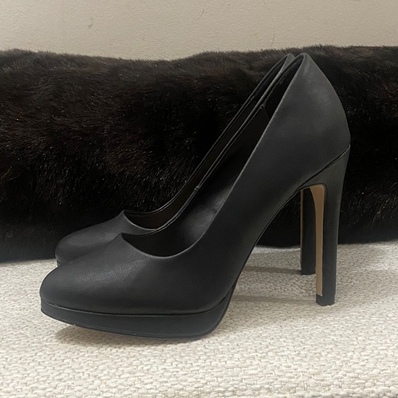 ♥️Call it spring-Heels - Picture 1 of 6